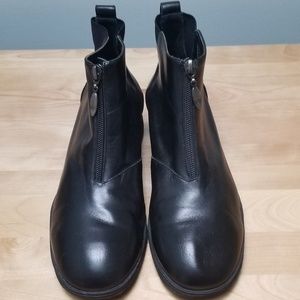 COLE HAAN | BLACK BOOTIES W/FRON ZIPPER, SZ 10B